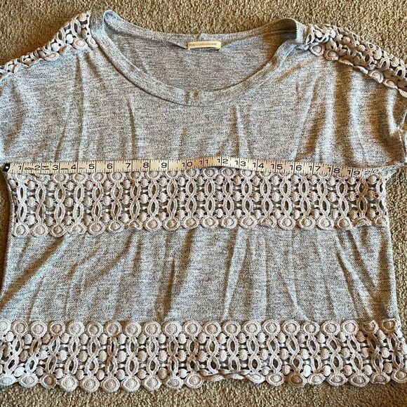 You are not alone, grey laced long sleeve shirt - Picture 8 of 9